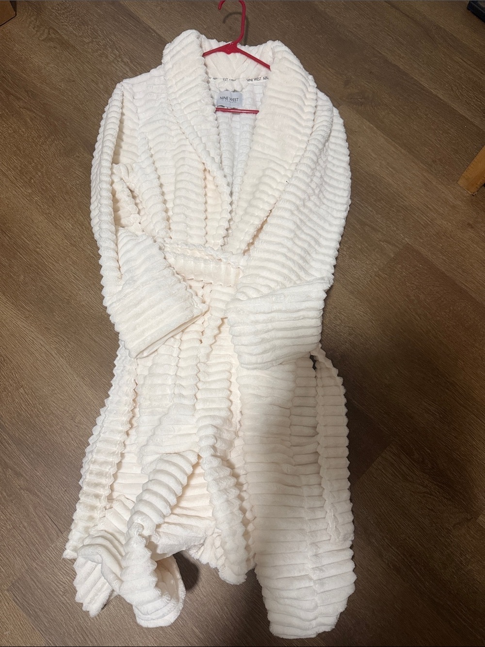 Nine West Soft Cream Ribbed Plush Bathrobe with Shawl Collar